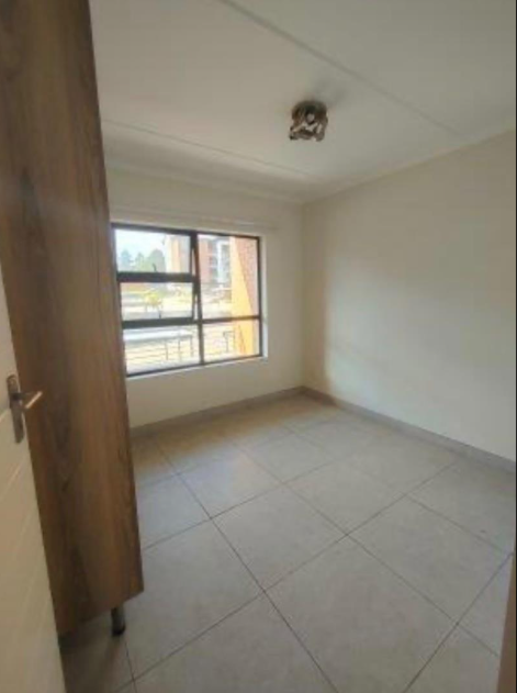 To Let 3 Bedroom Property for Rent in Modderfontein Gauteng