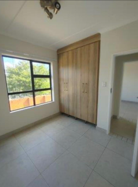 To Let 3 Bedroom Property for Rent in Modderfontein Gauteng