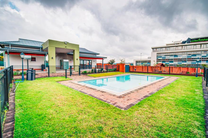 To Let 3 Bedroom Property for Rent in Modderfontein Gauteng