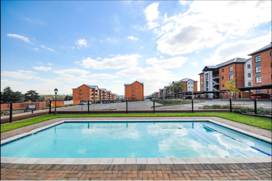 To Let 1 Bedroom Property for Rent in Modderfontein Gauteng