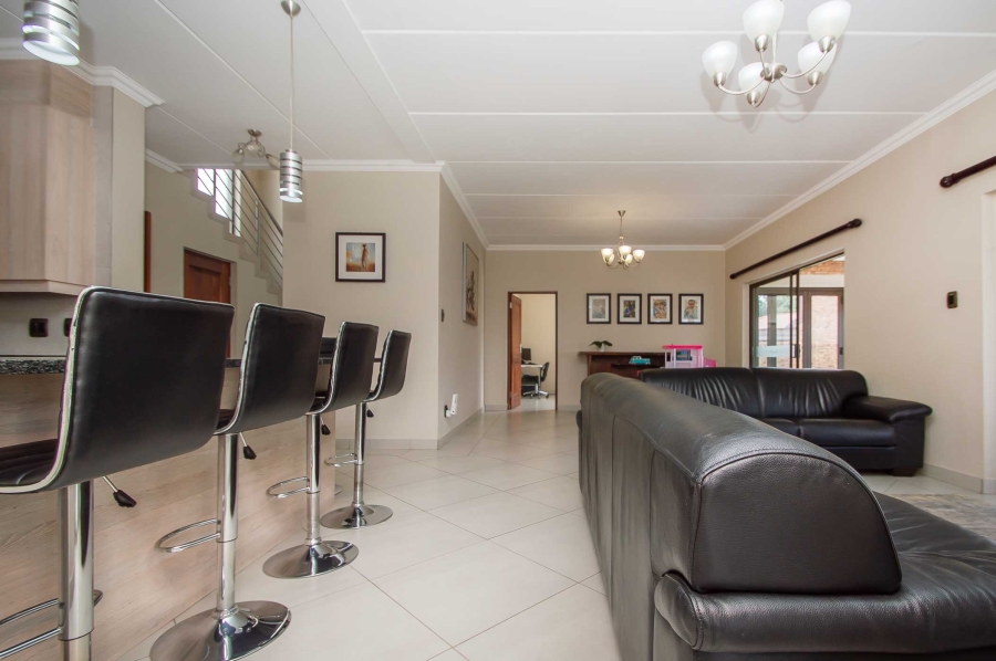 3 Bedroom Property for Sale in Ruimsig Gauteng