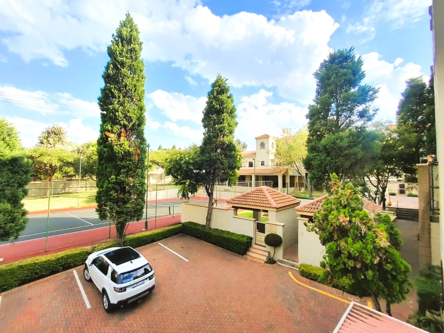 2 Bedroom Property for Sale in Benmore Gardens Gauteng