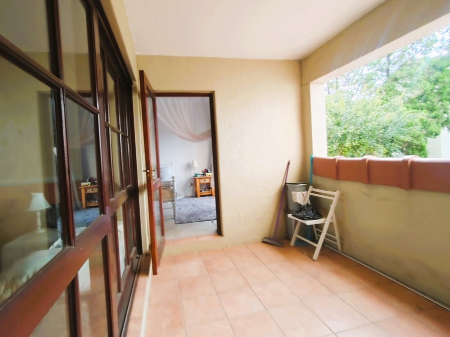 2 Bedroom Property for Sale in Benmore Gardens Gauteng