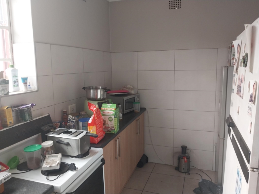 1 Bedroom Property for Sale in Regents Park Gauteng