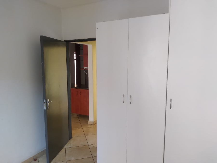 2 Bedroom Property for Sale in Jabulani Gauteng