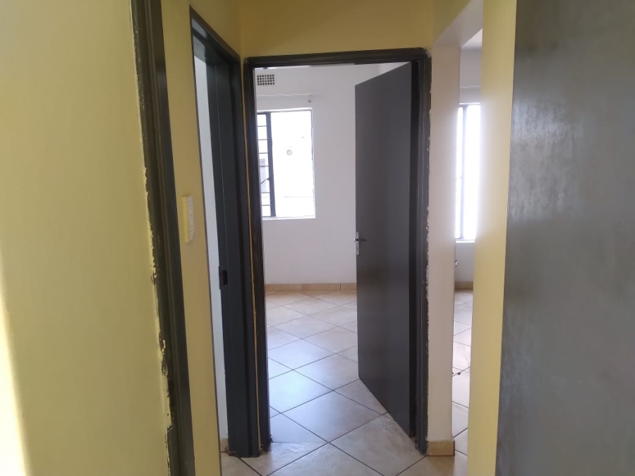 2 Bedroom Property for Sale in Jabulani Gauteng