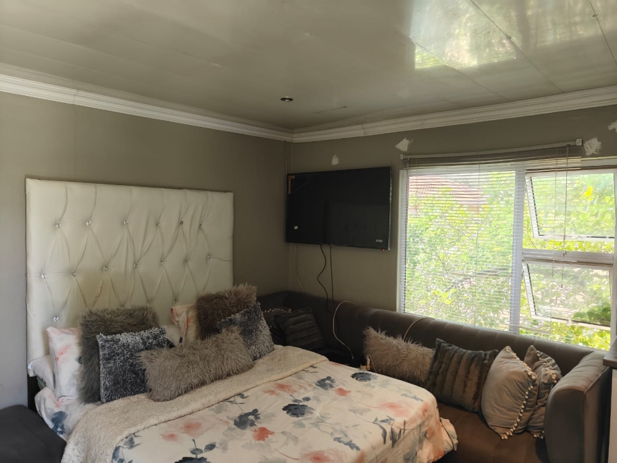 To Let 1 Bedroom Property for Rent in Cosmo City Gauteng