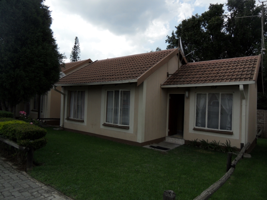 2 Bedroom Property for Sale in Kew Gauteng