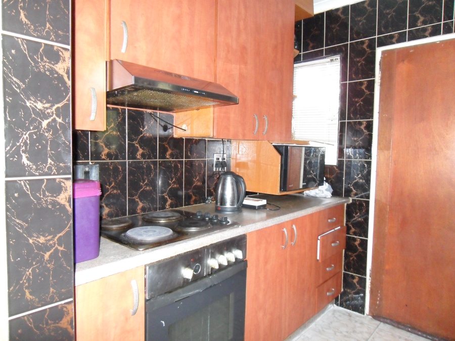 2 Bedroom Property for Sale in Kew Gauteng