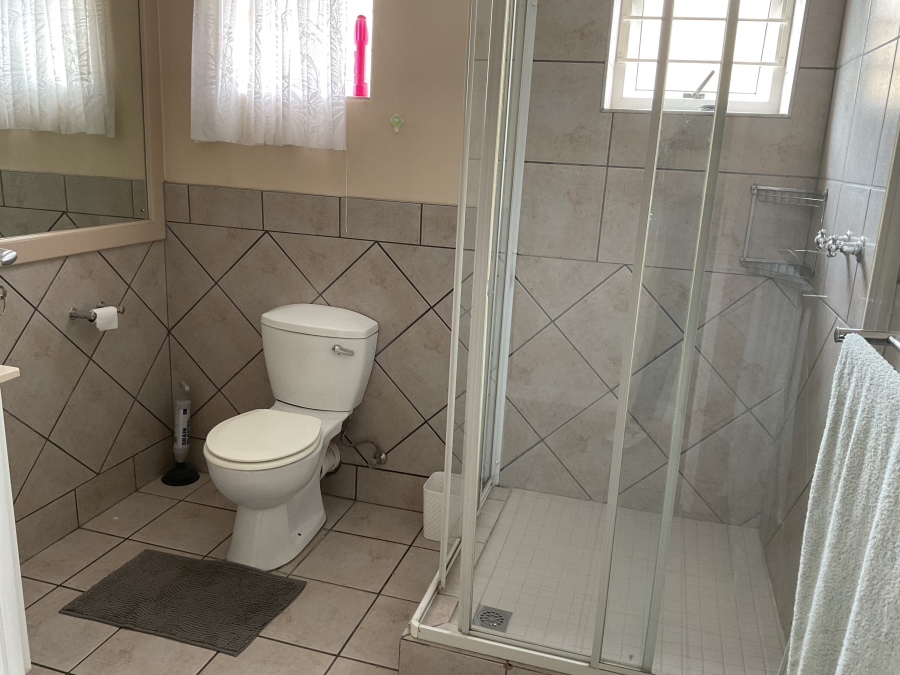 3 Bedroom Property for Sale in Nieuw Muckleneuk Gauteng