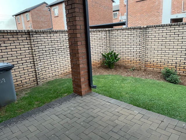 3 Bedroom Property for Sale in Raslouw Gauteng