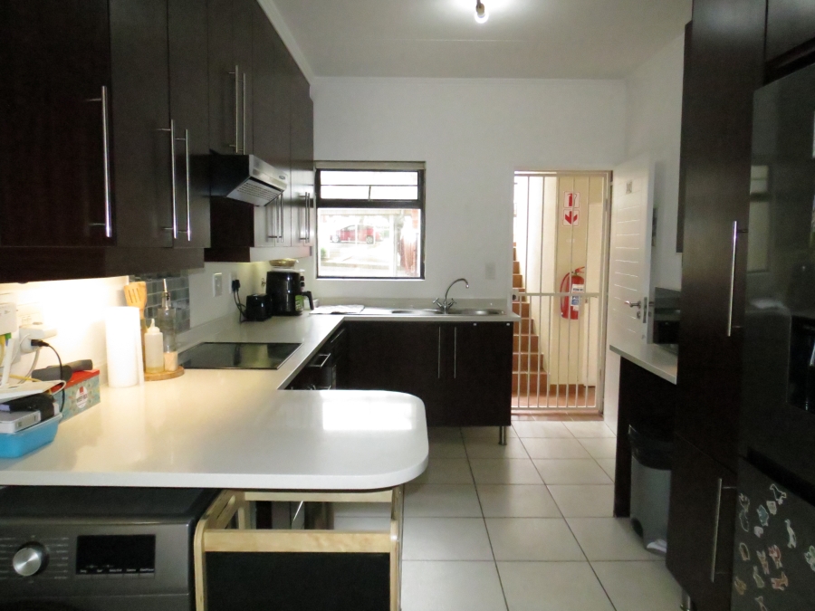 2 Bedroom Property for Sale in Greenstone Hill Gauteng