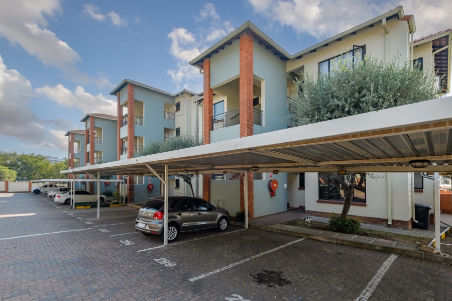 2 Bedroom Property for Sale in Greenstone Hill Gauteng