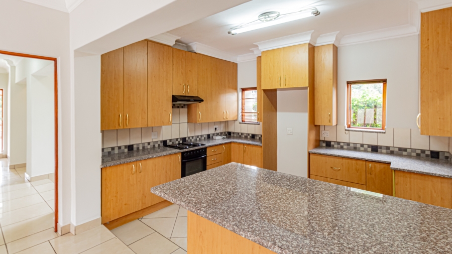 4 Bedroom Property for Sale in Greenstone Hill Gauteng