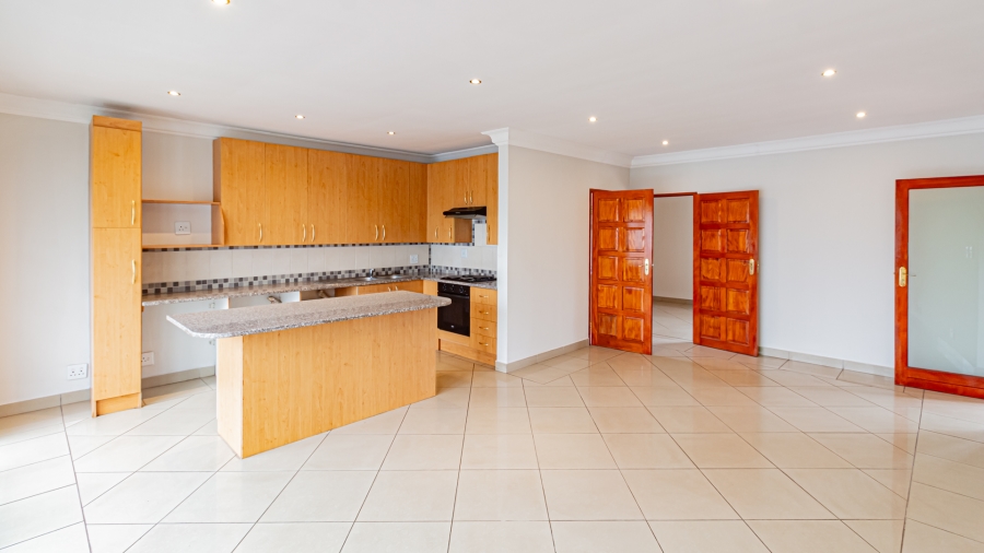 4 Bedroom Property for Sale in Greenstone Hill Gauteng