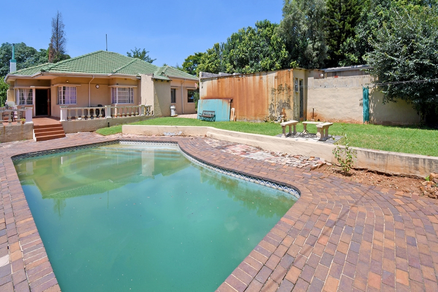 3 Bedroom Property for Sale in Cyrildene Gauteng