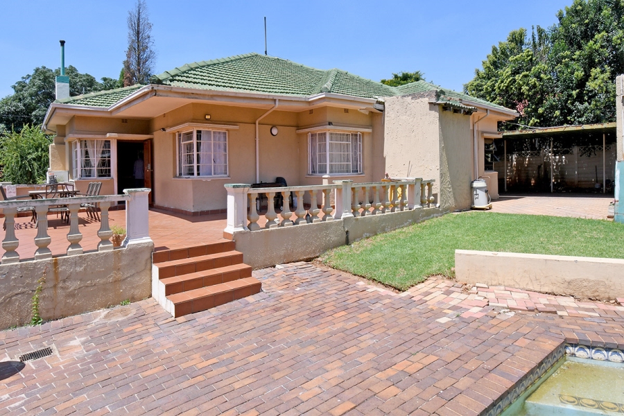 3 Bedroom Property for Sale in Cyrildene Gauteng