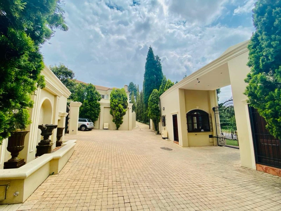 To Let 4 Bedroom Property for Rent in Sandhurst Gauteng