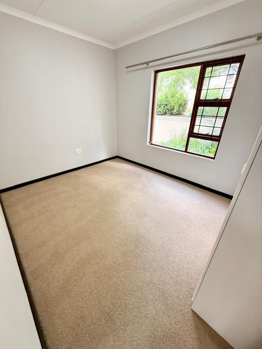 2 Bedroom Property for Sale in Bryanston East Gauteng