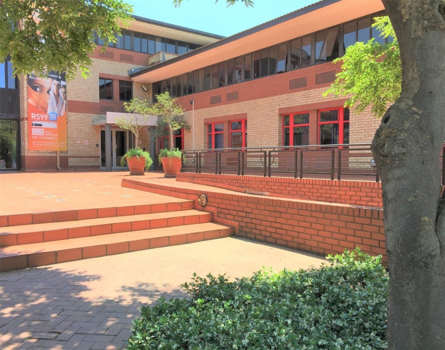 To Let commercial Property for Rent in Woodmead Gauteng