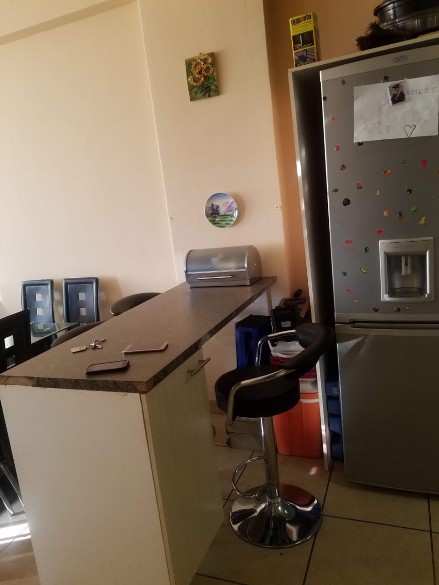 2 Bedroom Property for Sale in Troyeville Gauteng