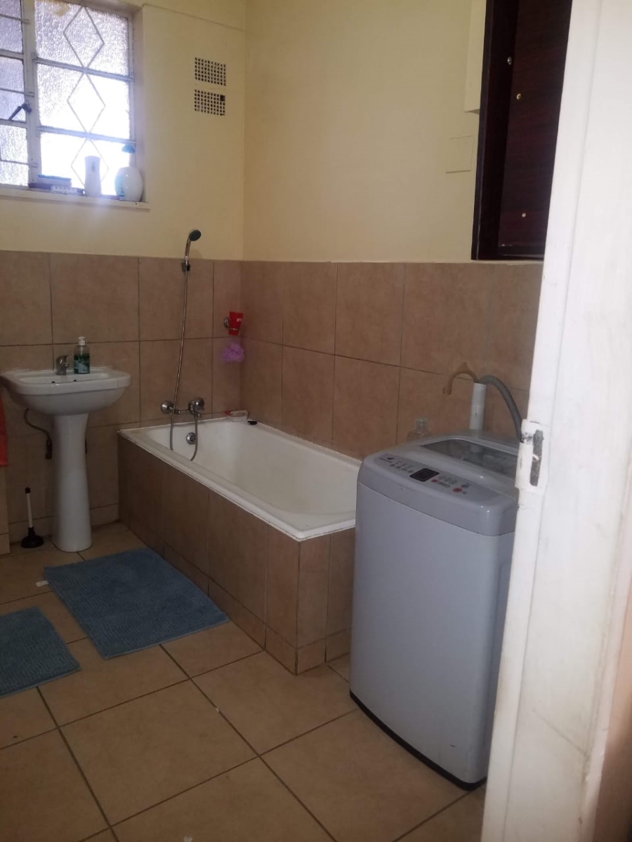 2 Bedroom Property for Sale in Troyeville Gauteng