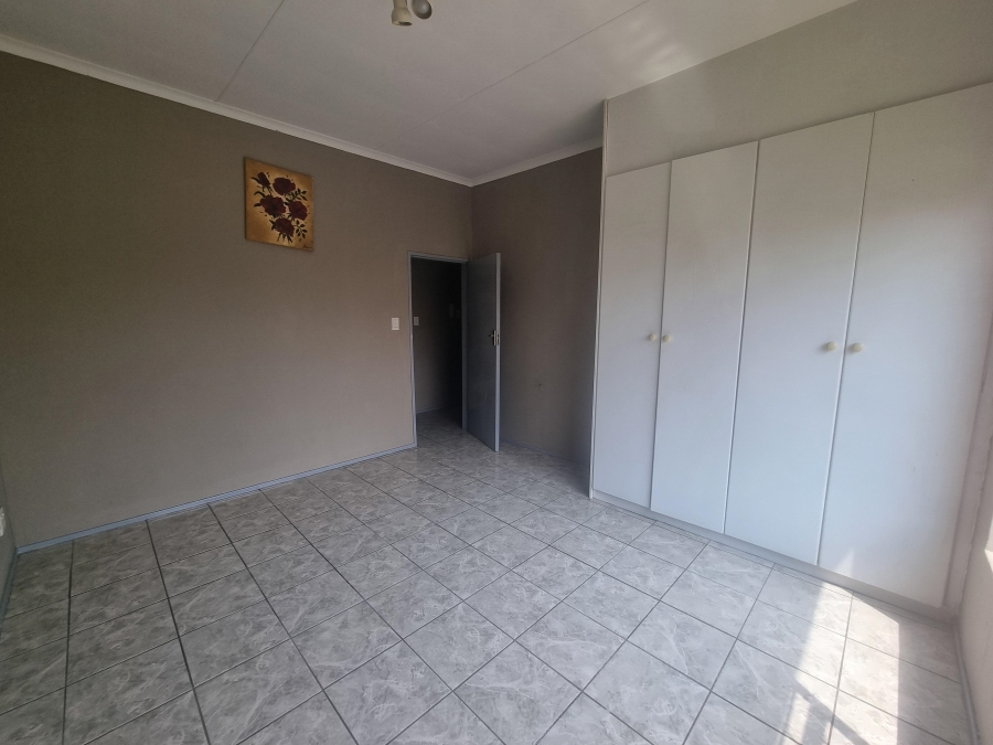 To Let 3 Bedroom Property for Rent in Ruimsig Gauteng