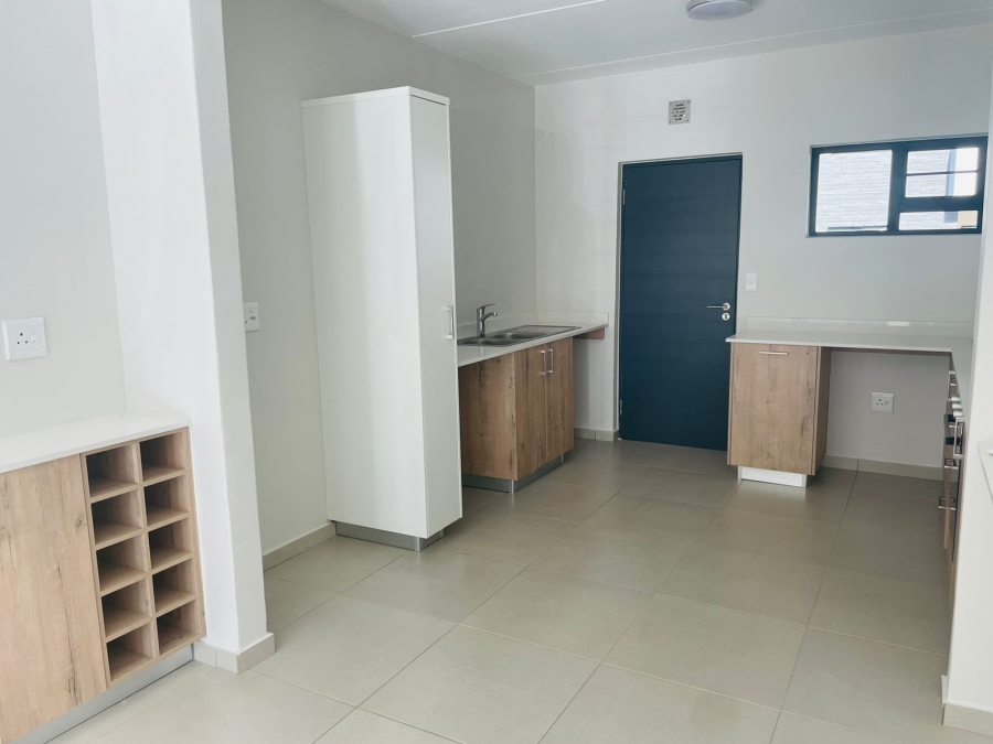 To Let 2 Bedroom Property for Rent in Craigavon Gauteng