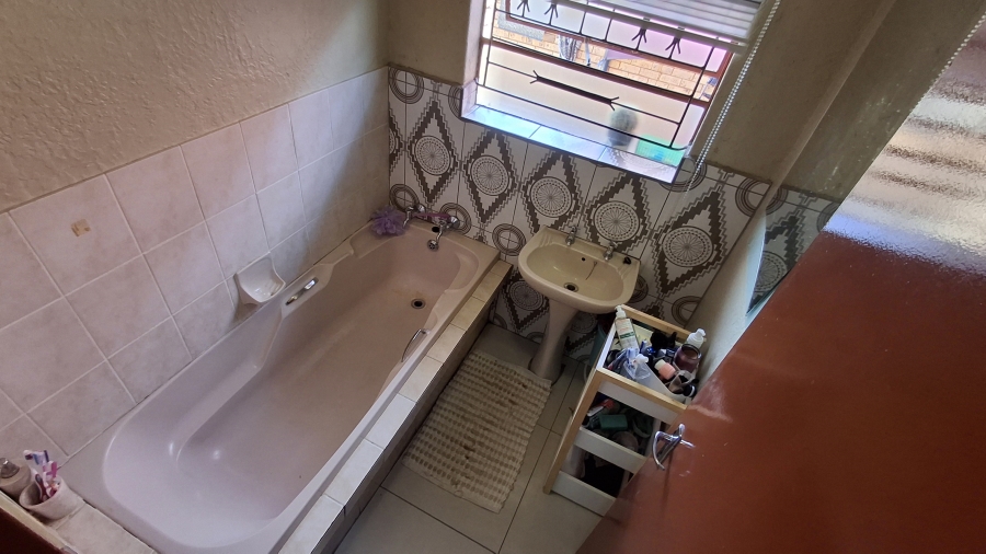 3 Bedroom Property for Sale in Soshanguve XX Gauteng