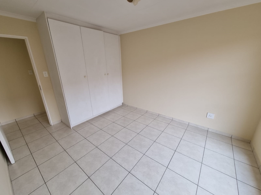 2 Bedroom Property for Sale in Liefde en Vrede Gauteng