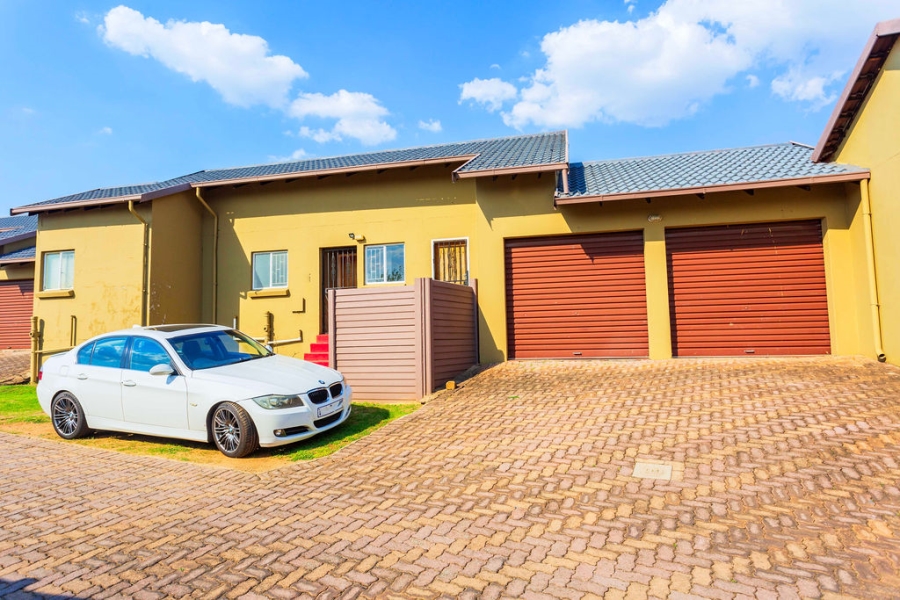 3 Bedroom Property for Sale in Halfway Gardens Gauteng