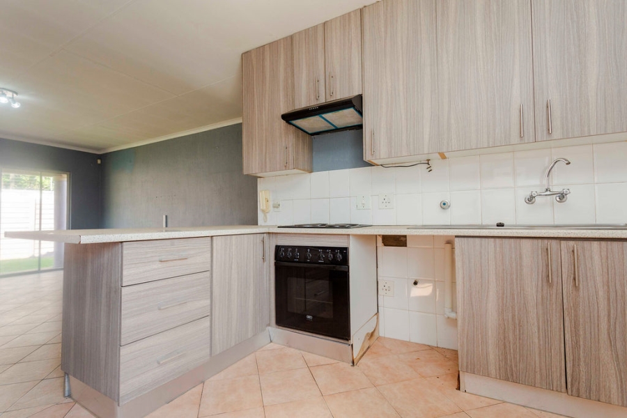 3 Bedroom Property for Sale in Halfway Gardens Gauteng