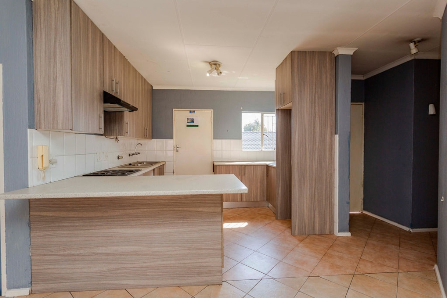 3 Bedroom Property for Sale in Halfway Gardens Gauteng