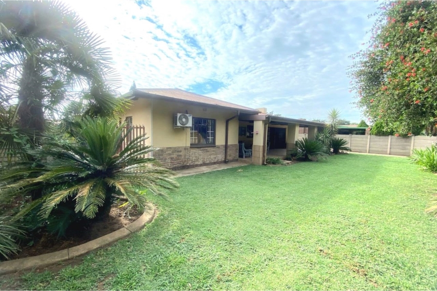 4 Bedroom Property for Sale in Vanderbijlpark SE 1 Gauteng