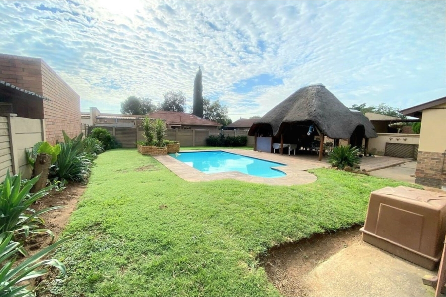 4 Bedroom Property for Sale in Vanderbijlpark SE 1 Gauteng