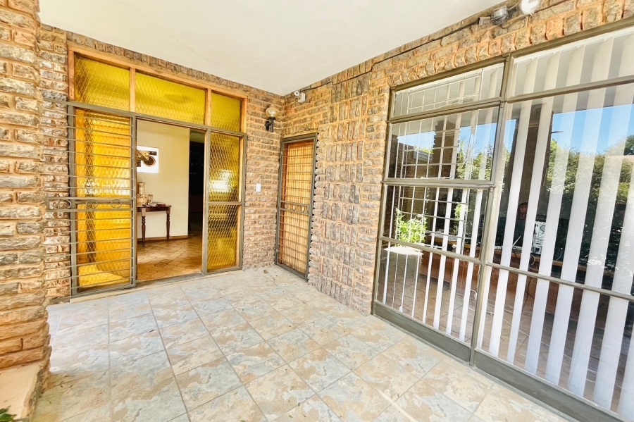 4 Bedroom Property for Sale in Wingate Park Gauteng