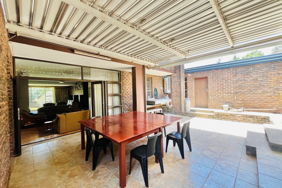 4 Bedroom Property for Sale in Wingate Park Gauteng