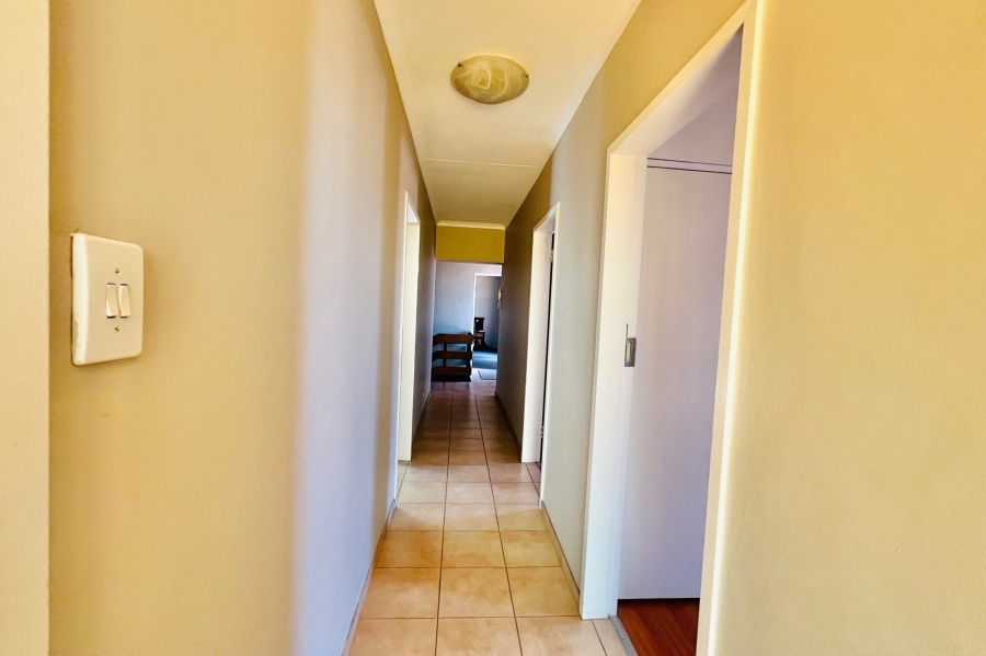 4 Bedroom Property for Sale in Wingate Park Gauteng