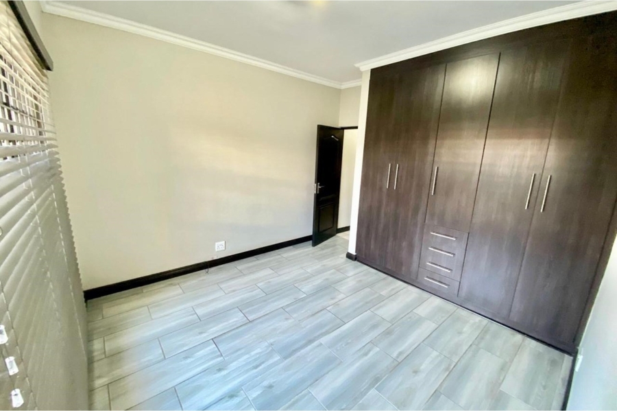 2 Bedroom Property for Sale in Three Rivers Gauteng