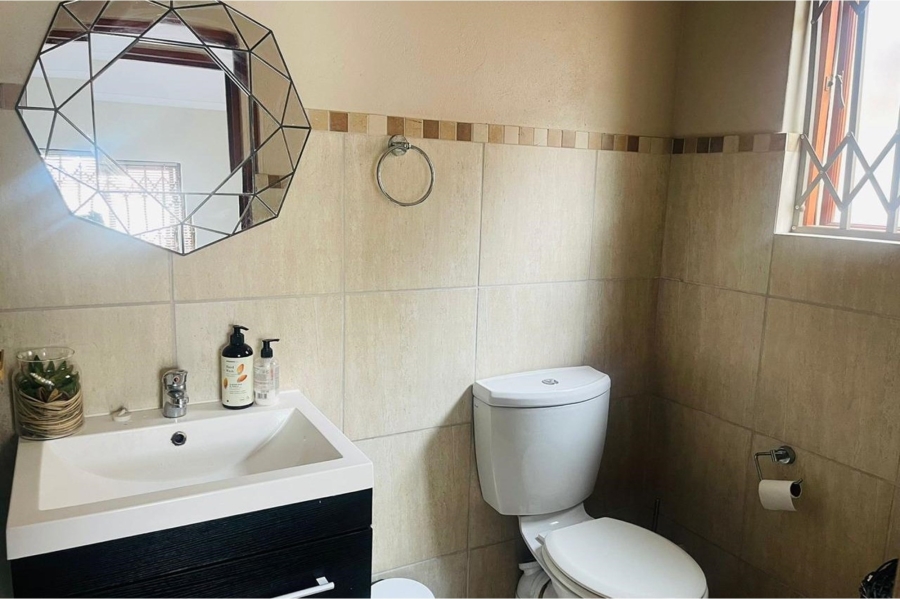 To Let 3 Bedroom Property for Rent in Noordwyk Gauteng