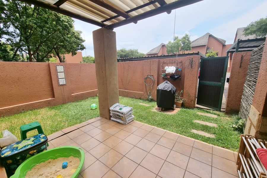 To Let 2 Bedroom Property for Rent in Sunninghill Gauteng