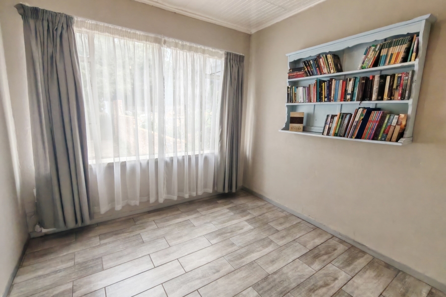 To Let 1 Bedroom Property for Rent in Robindale Gauteng