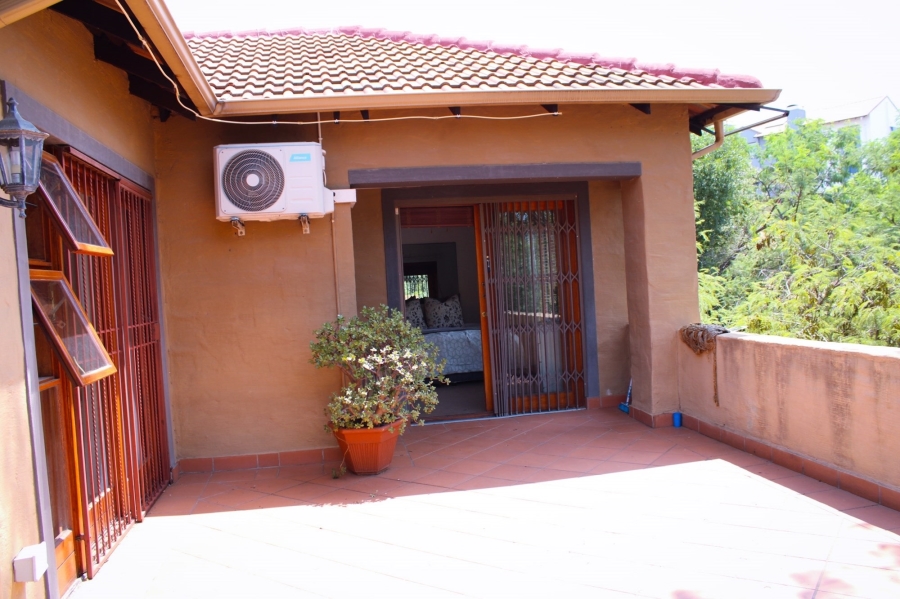 4 Bedroom Property for Sale in Olivedale Gauteng