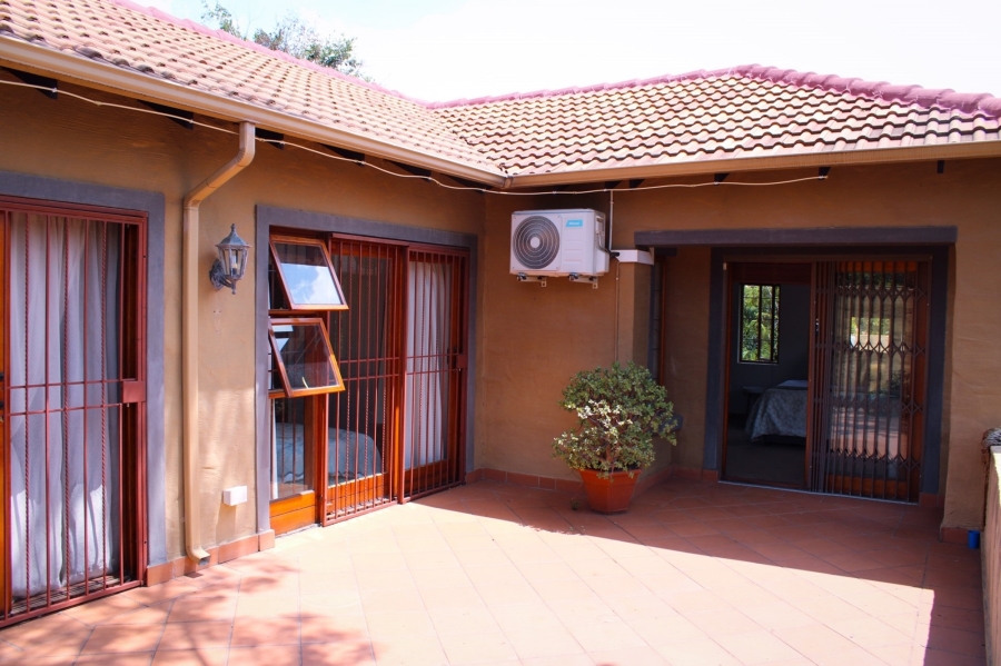 4 Bedroom Property for Sale in Olivedale Gauteng