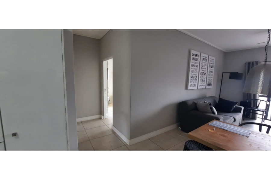 To Let 2 Bedroom Property for Rent in Waterfall Gauteng