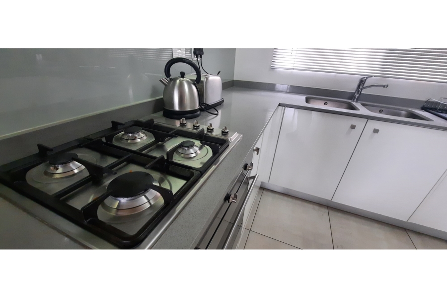 To Let 2 Bedroom Property for Rent in Waterfall Gauteng