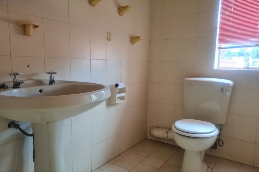 To Let 3 Bedroom Property for Rent in Kibler Park Gauteng