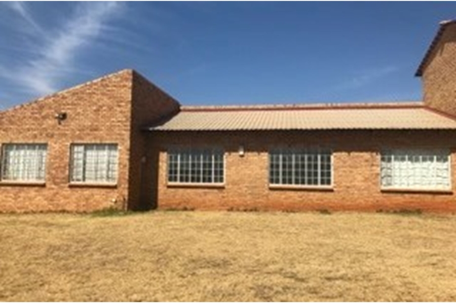 4 Bedroom Property for Sale in Grootfontein Country Estate Gauteng