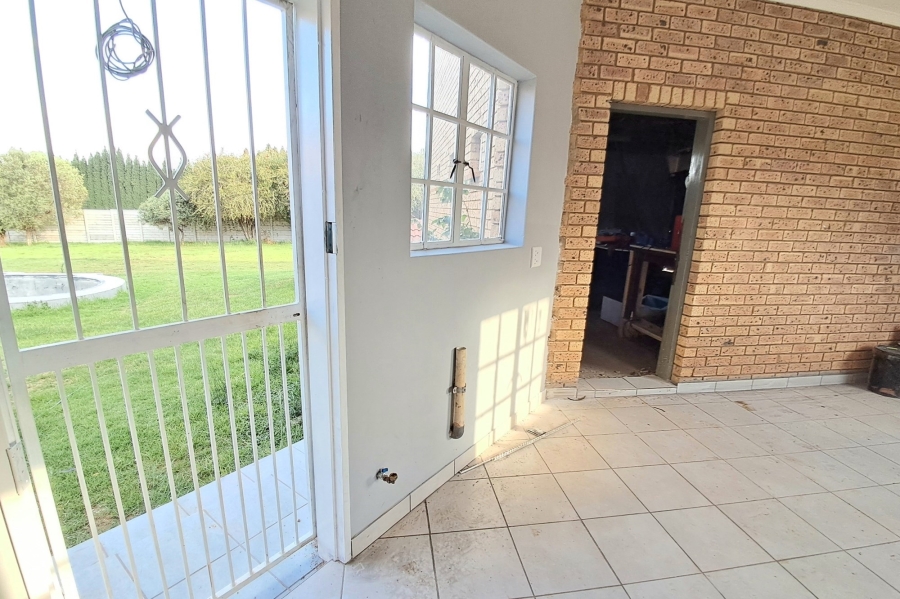 4 Bedroom Property for Sale in Grootfontein Country Estate Gauteng