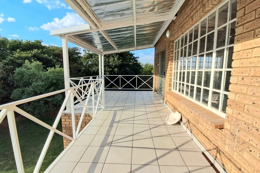 4 Bedroom Property for Sale in Grootfontein Country Estate Gauteng